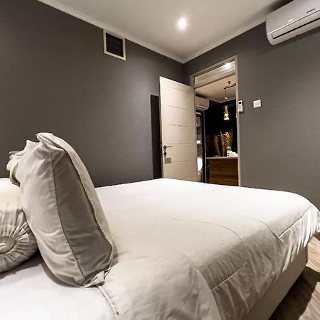 R30 Apartemen Gateway Pasteur 2Br Daymentroom Бандунг Екстериор снимка